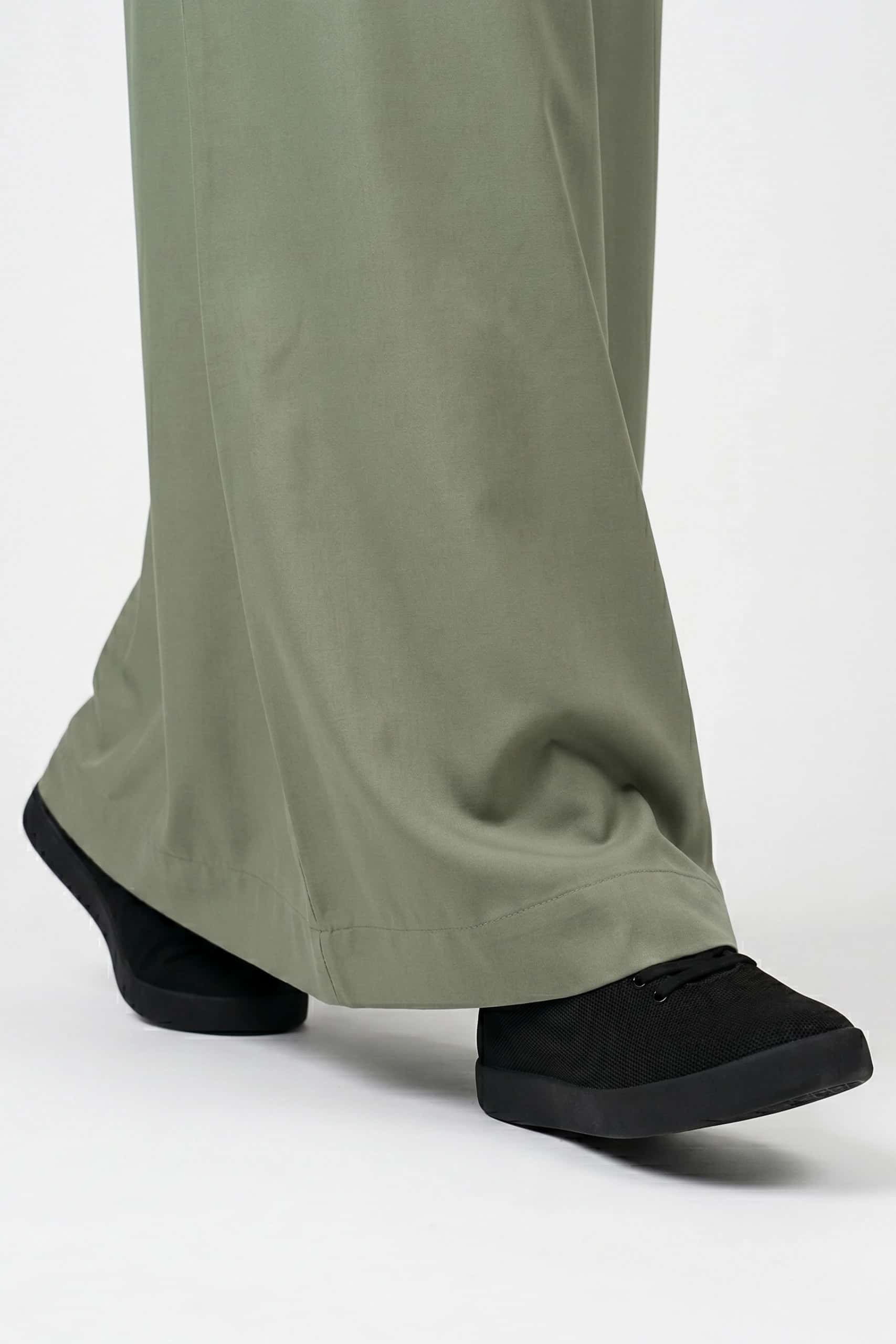 Dusty Olive Saudi Thobe 7