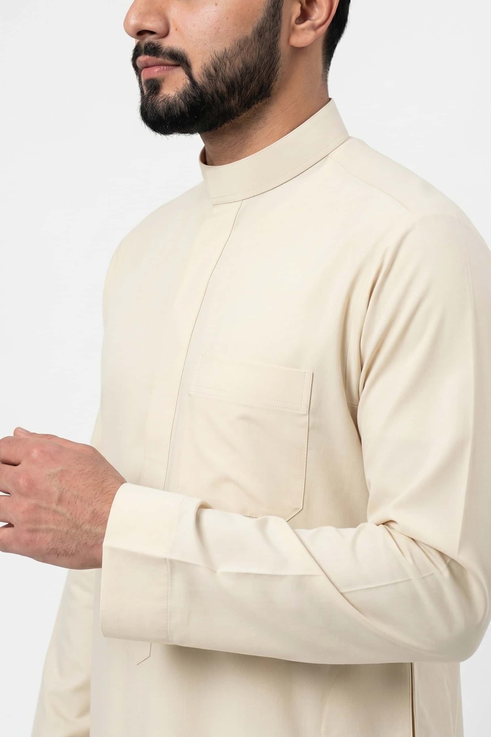 Luxury Cream Saudi Thobe 3