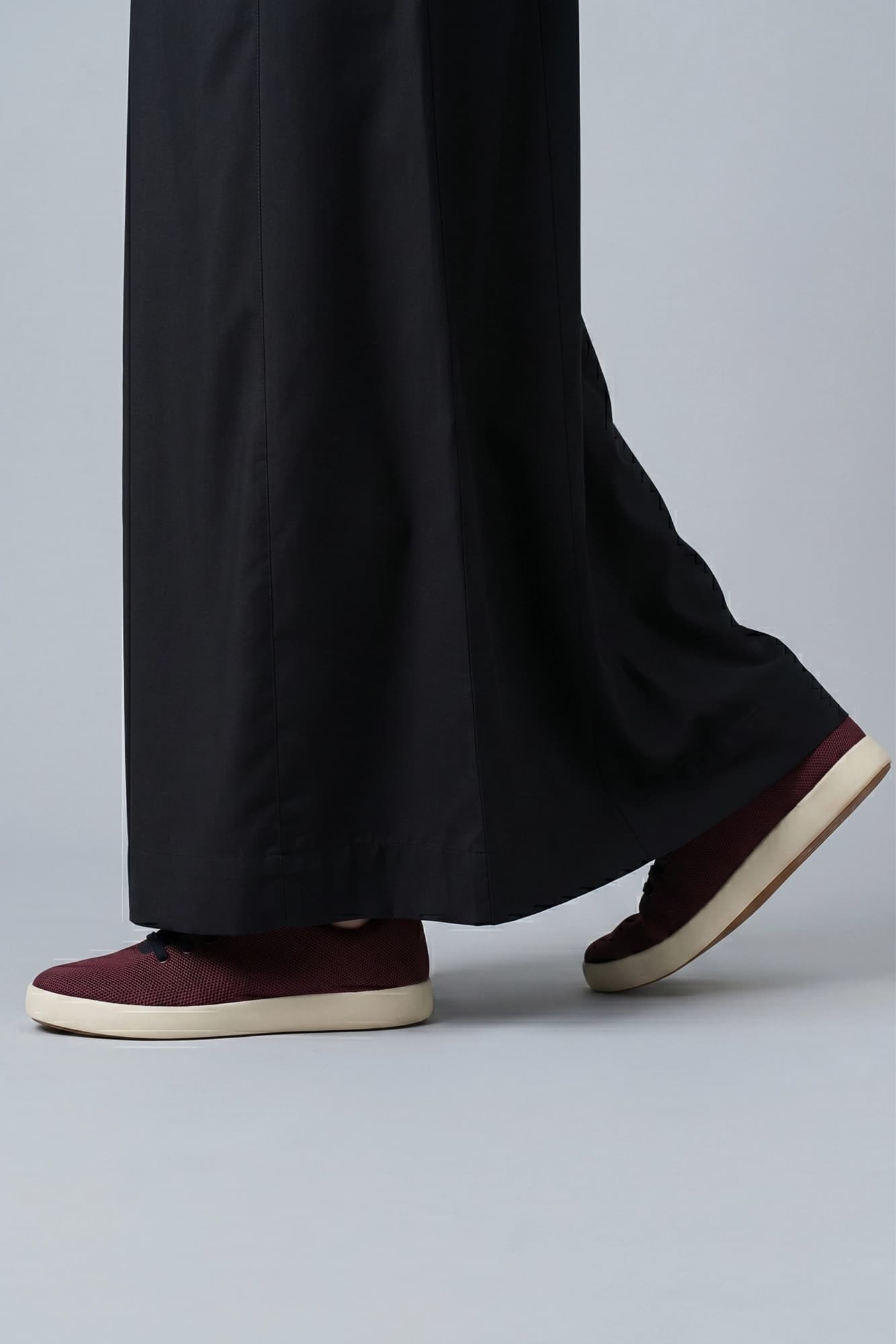 Black Kuwaiti Thobe - Spun Polyester