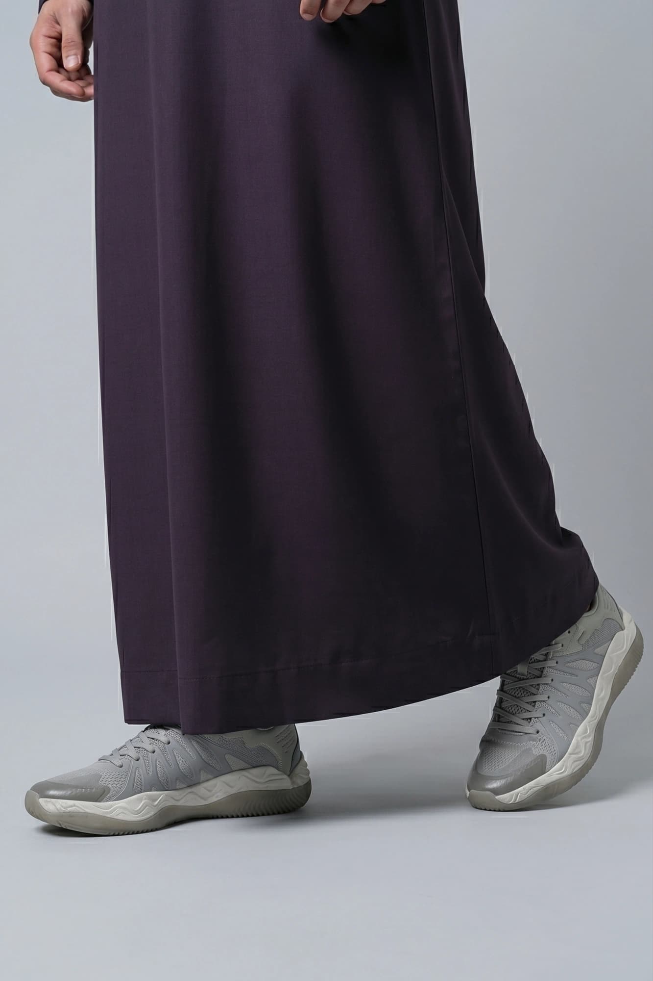 China Wool Saudi Thobe - Deep Aubergine
