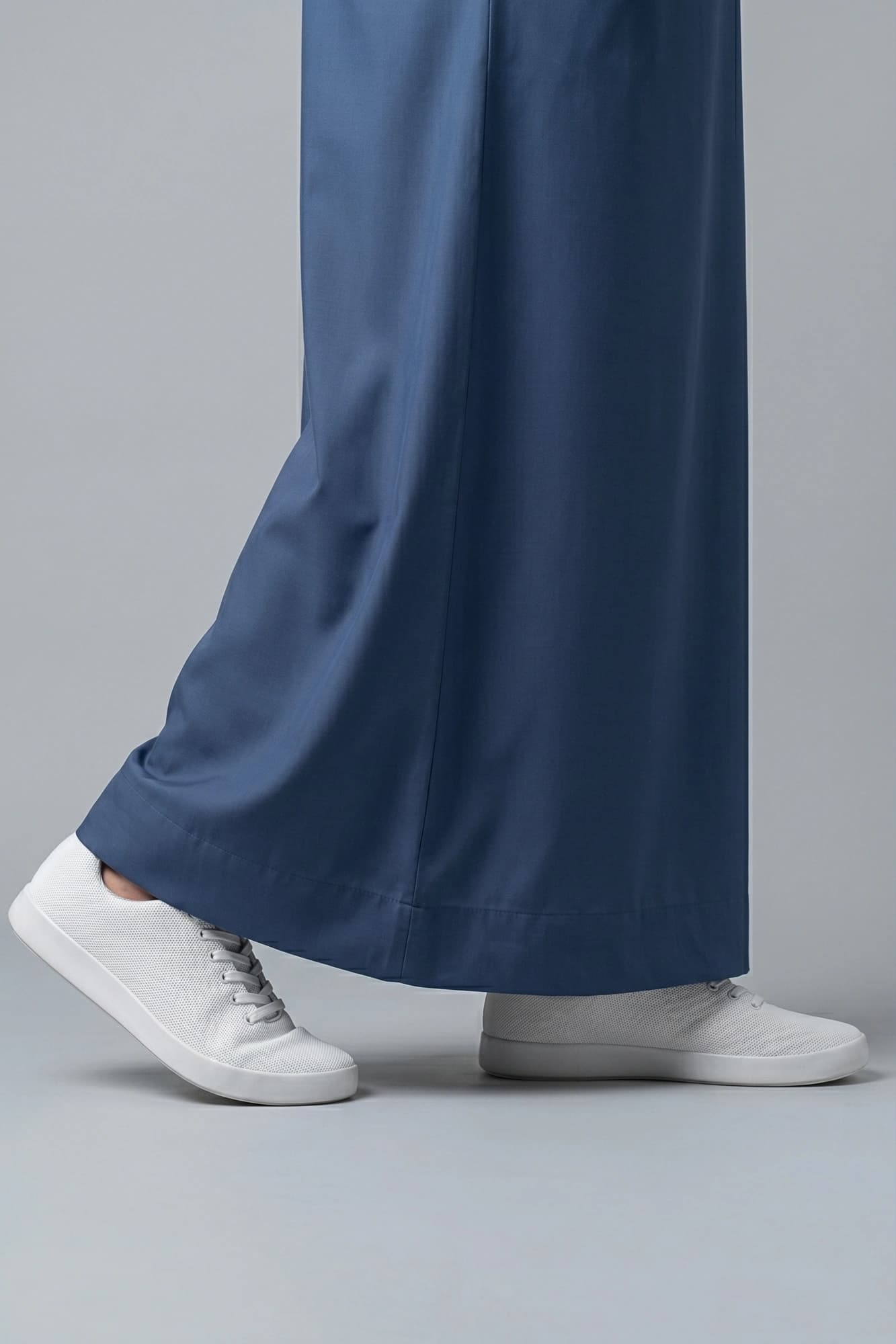 Denim Blue Kuwaiti Thobe - Spun Polyester