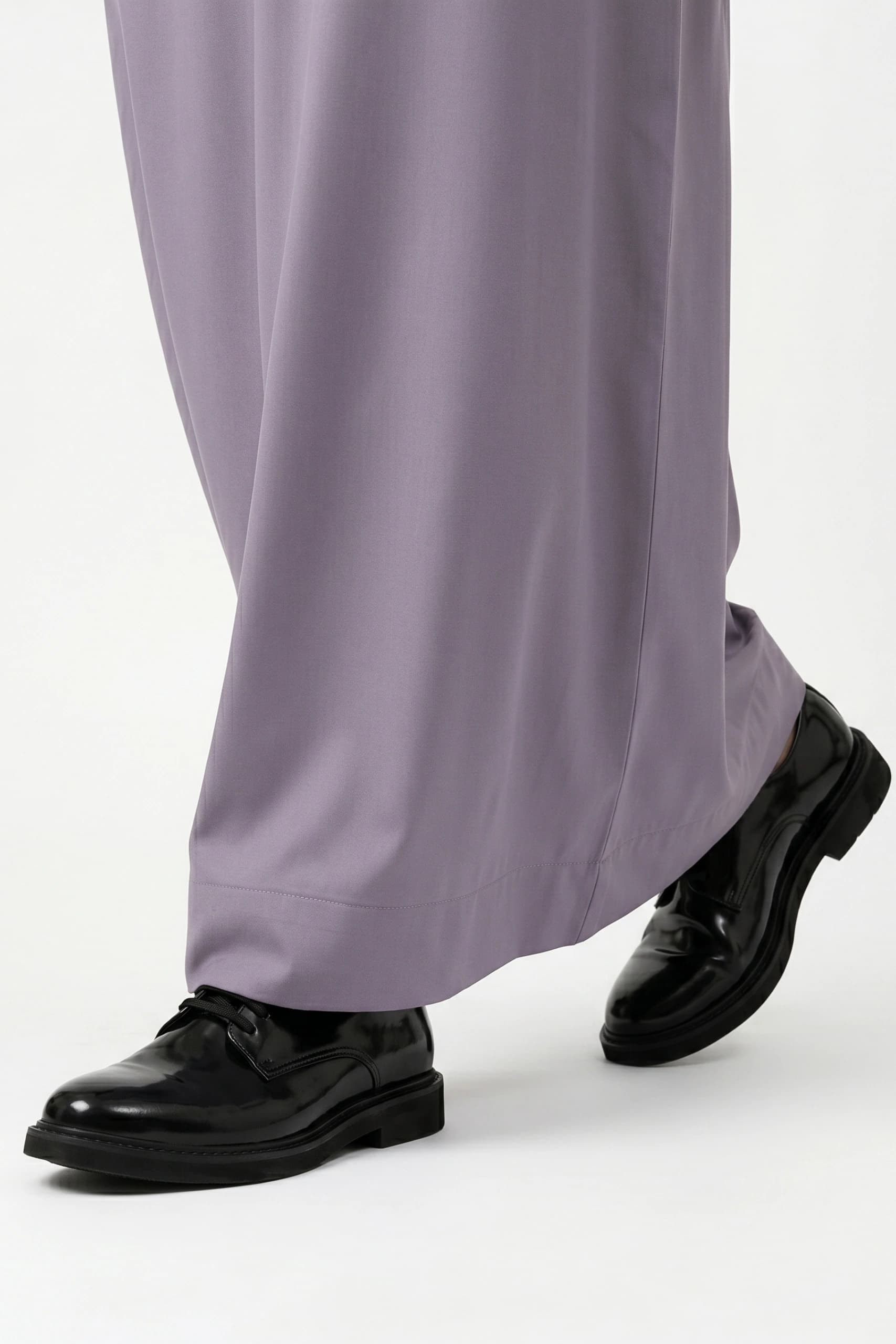 Dusty Amethyst Saudi Thobe