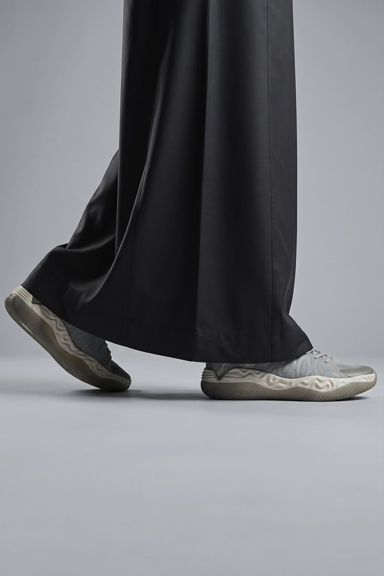 Galaxy Black Kuwaiti Thobe - Spun Polyester