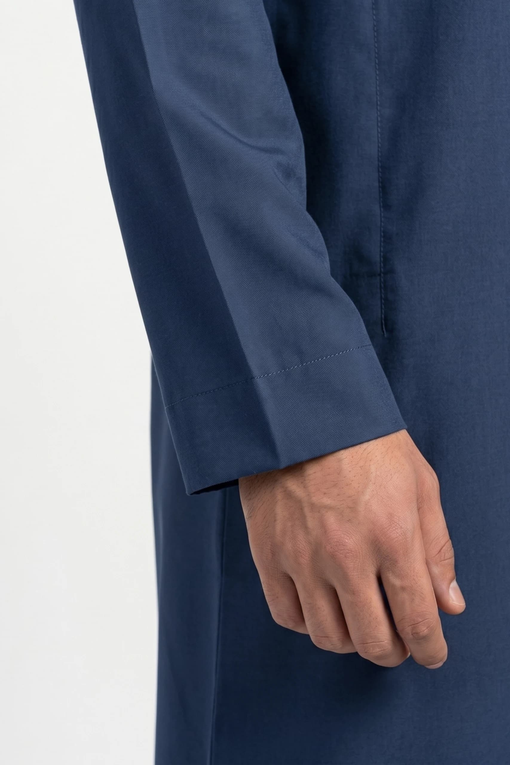 Midnight Navy Saudi Thobe