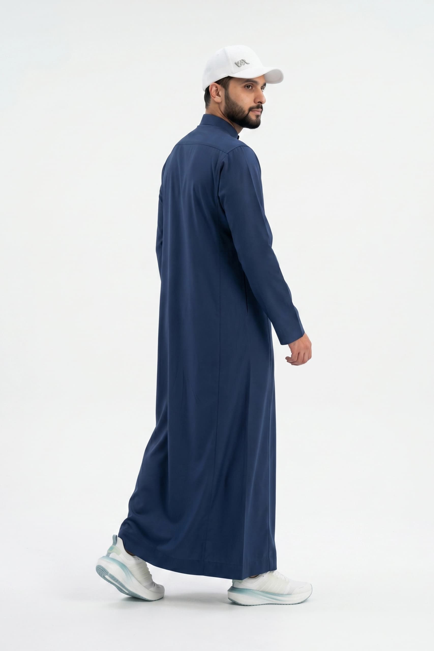 Midnight Navy Saudi Thobe
