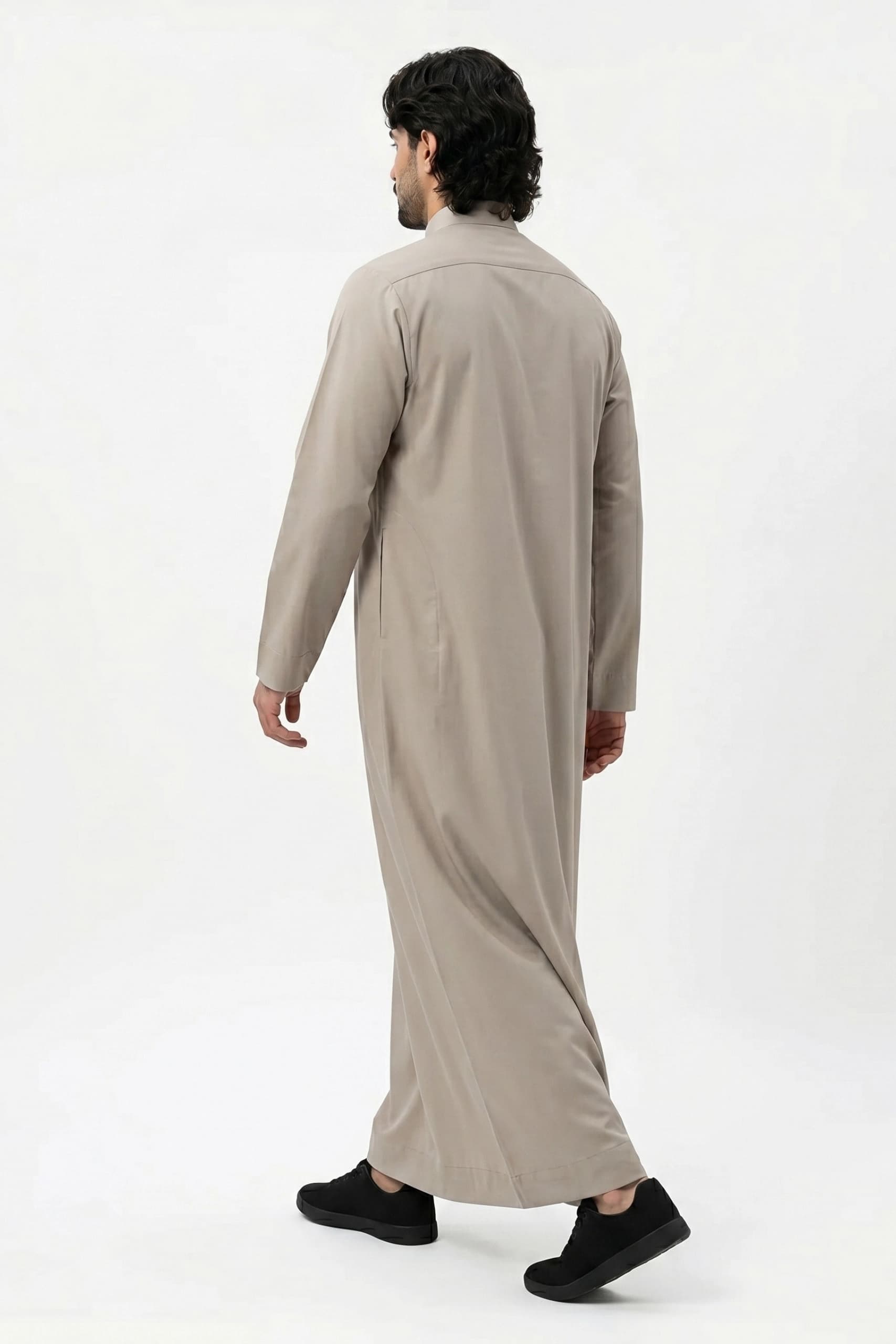 Soft Sand Saudi Thobe