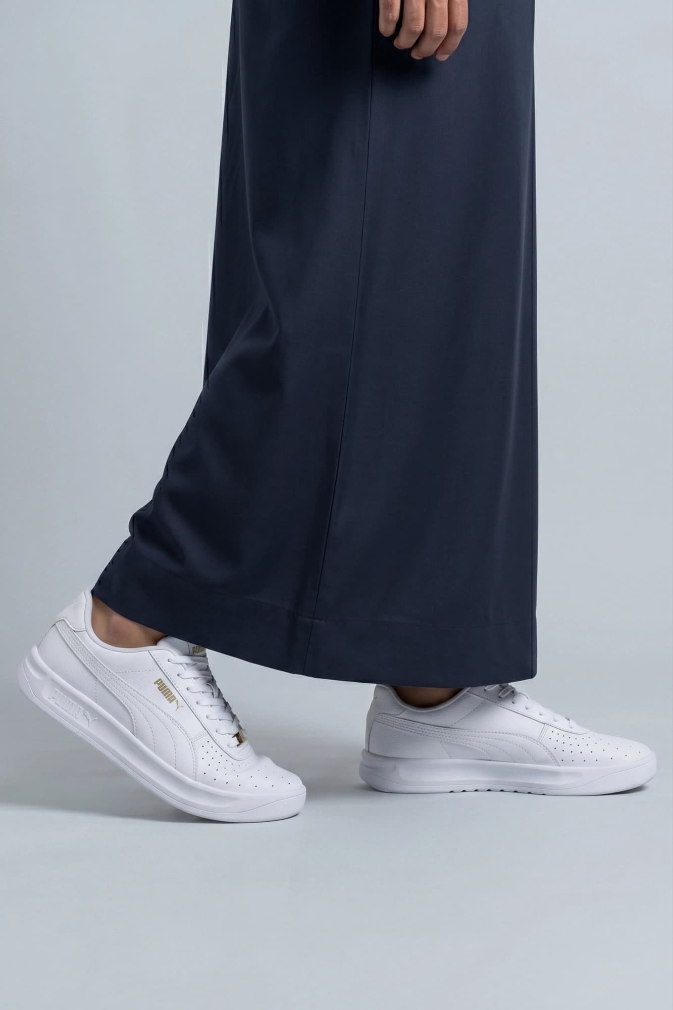 Sporty Dark Blue Saudi Thobe - China Wool